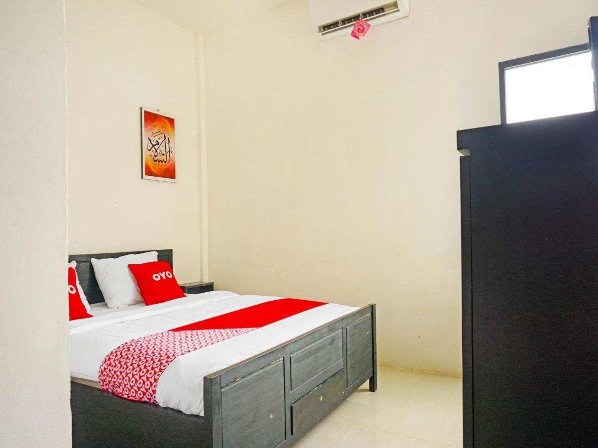 Oyo 91412 Ameera Inn Syariah Giacarta Esterno foto