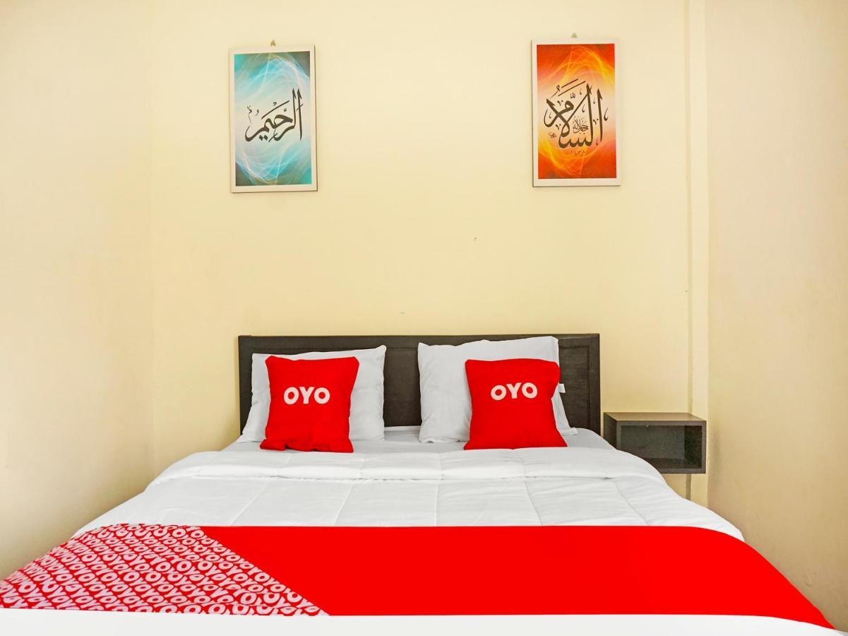 Oyo 91412 Ameera Inn Syariah Giacarta Esterno foto